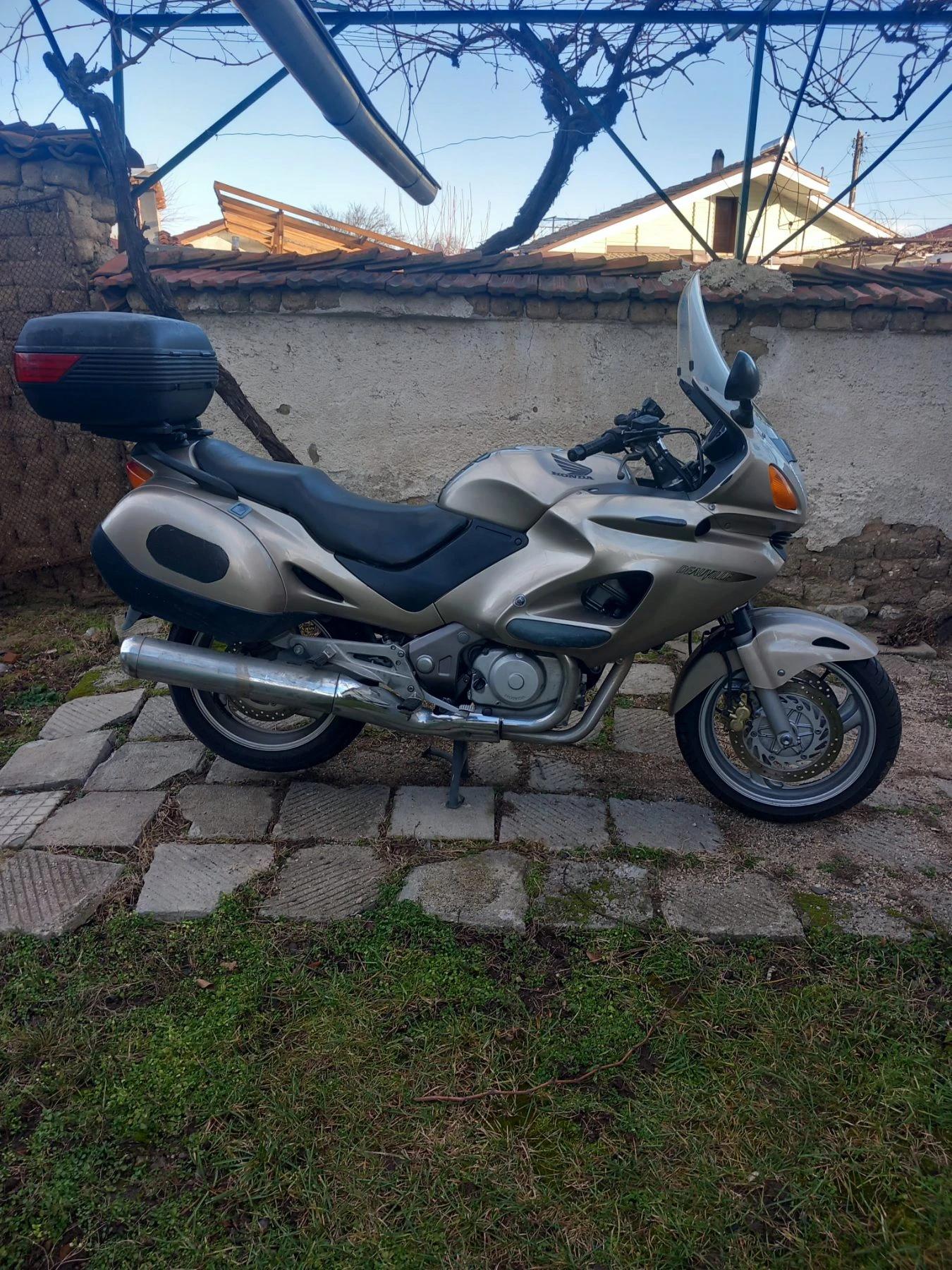 Honda Deauville 650 - изображение 7