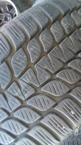 Гуми Зимни 245/40R19, снимка 3