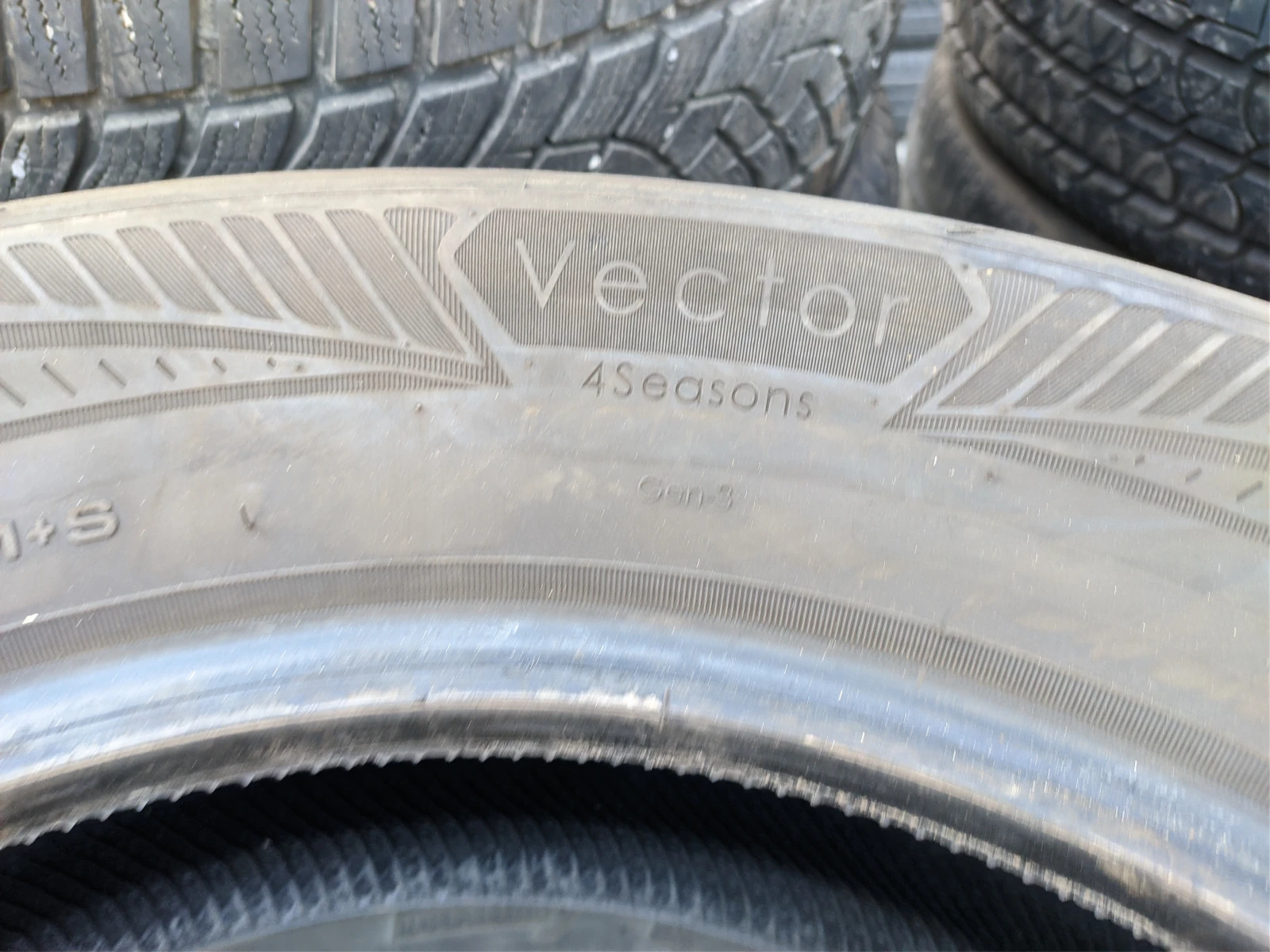  215/60R17 | Mobile.bg   11