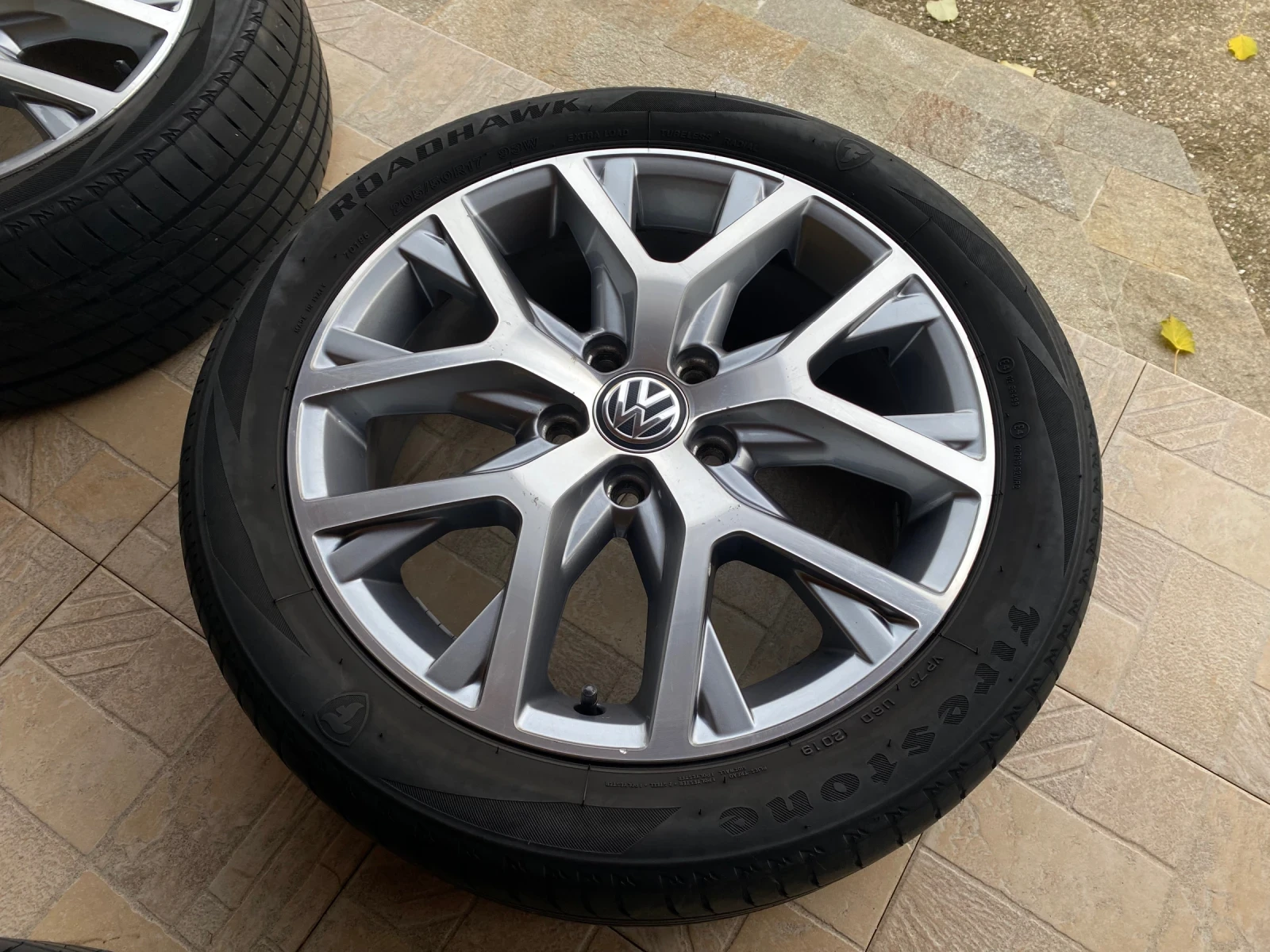    205/50R17  VW Golf | Mobile.bg   5