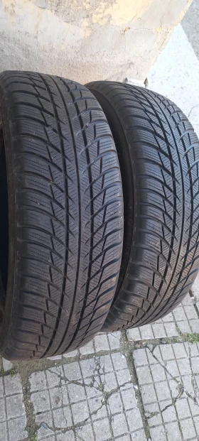 Гуми Зимни 185/60R16, снимка 3 - Гуми и джанти - 46950427