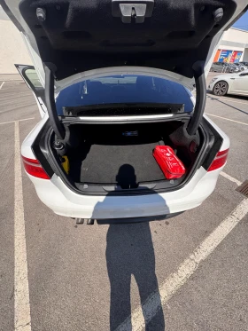 Jaguar XE, снимка 13