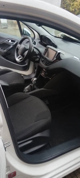 Peugeot 208 1.6BLUE HDI, LED | Mobile.bg    9