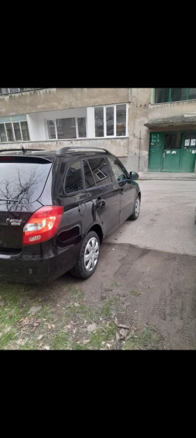 Skoda Fabia - 3200 € / 6258.66 лв. - 77934271 6