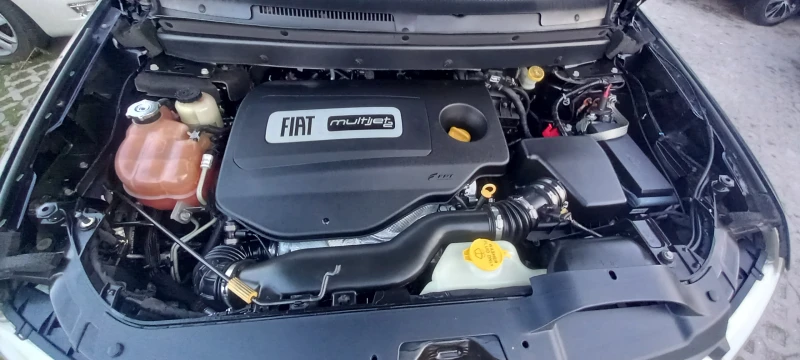 Fiat Freemont FULL 7-МЕСТА ИЗКЛЮЧИТЕЛН СЕРВИ КНИЖК УНИКТ ОБСЛУЖН, снимка 16 - Автомобили и джипове - 22214727