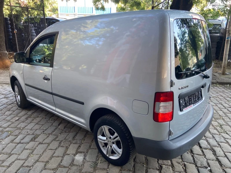 VW Caddy 1.9SDI, снимка 6 - Автомобили и джипове - 42009457