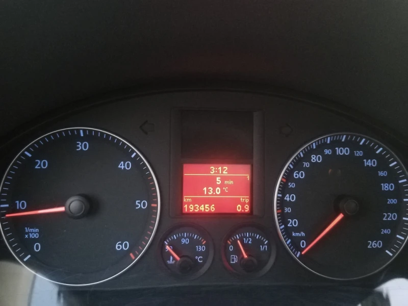 VW Golf 1.9TDi 90к.NAVI, снимка 15 - Автомобили и джипове - 48395245