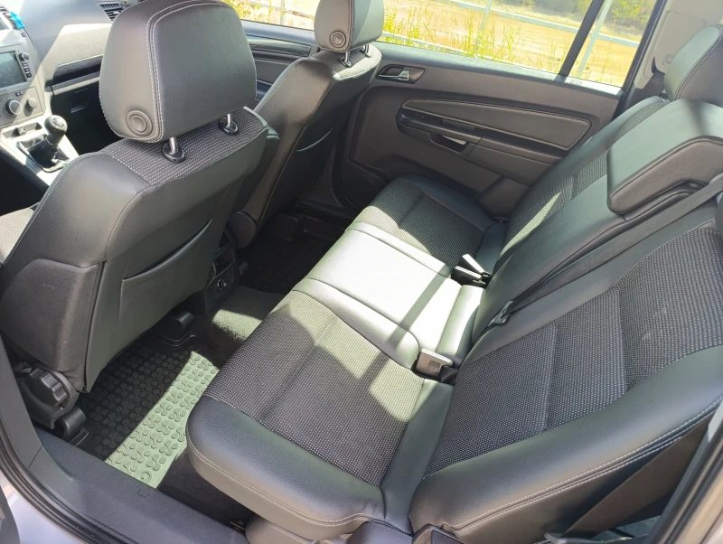 Opel Zafira, снимка 4 - Автомобили и джипове - 52328756