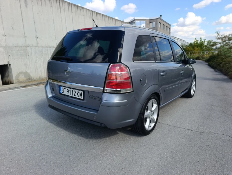 Opel Zafira, снимка 10 - Автомобили и джипове - 52328756