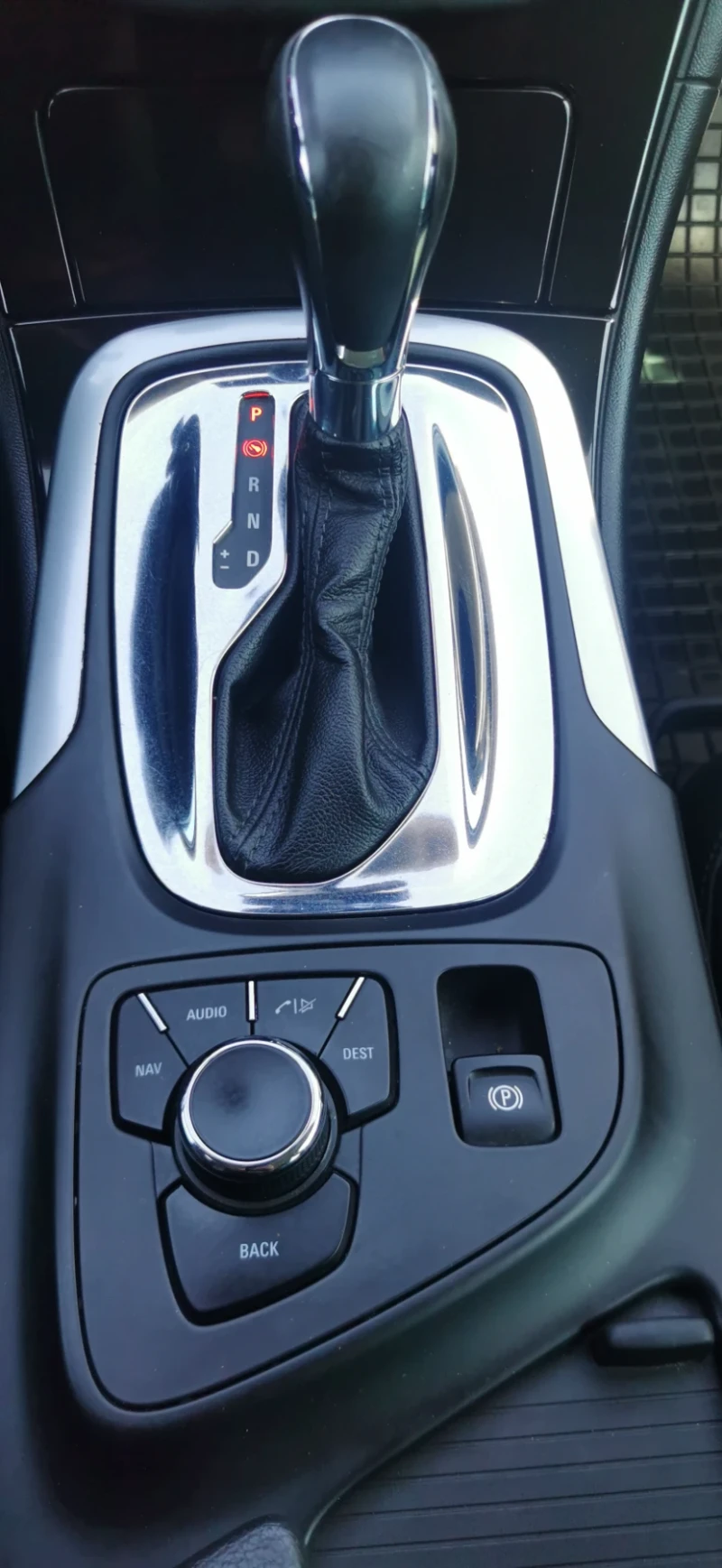 Opel Insignia Sports Tourer 2.8 V6 Turbo (260 Hp) 4x4 Automatic, снимка 7 - Автомобили и джипове - 52036432