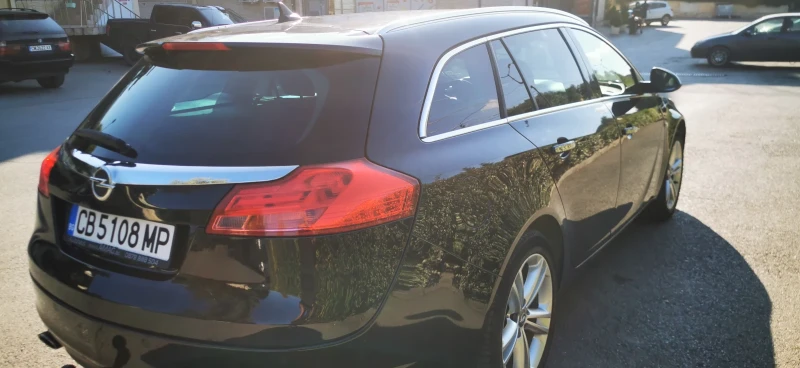 Opel Insignia Sports Tourer 2.8 V6 Turbo (260 Hp) 4x4 Automatic, снимка 14 - Автомобили и джипове - 52036432
