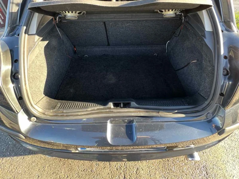 Renault Clio MkIII 1.6, снимка 15 - Автомобили и джипове - 52473463