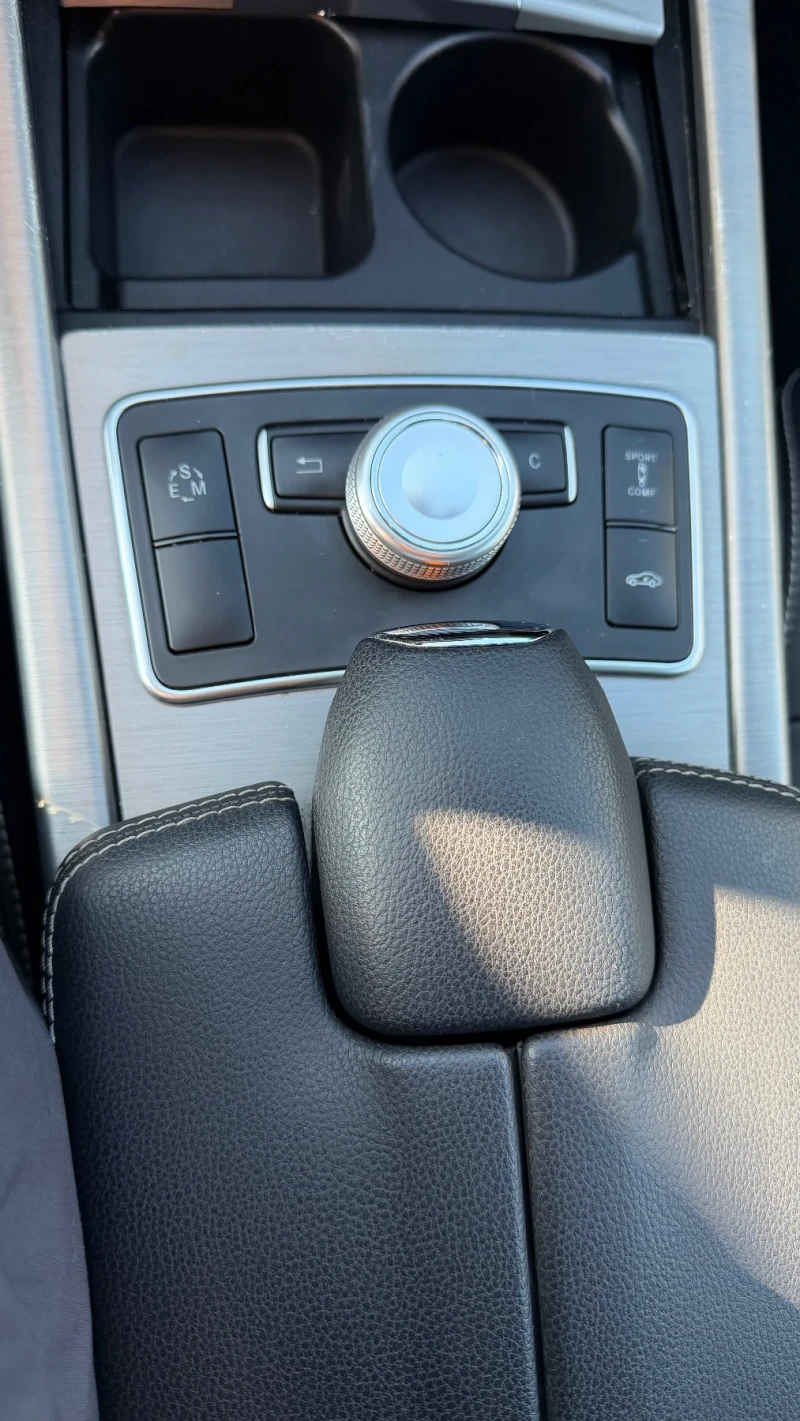 Mercedes-Benz E 350 350 CDI 4MATIK, снимка 11 - Автомобили и джипове - 52738321