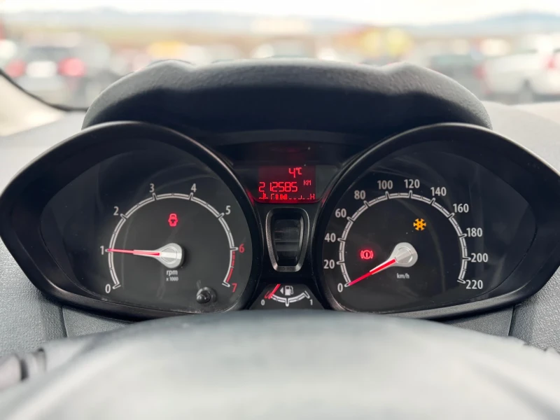 Ford Fiesta 1.3i EURO5B , снимка 14 - Автомобили и джипове - 53101945