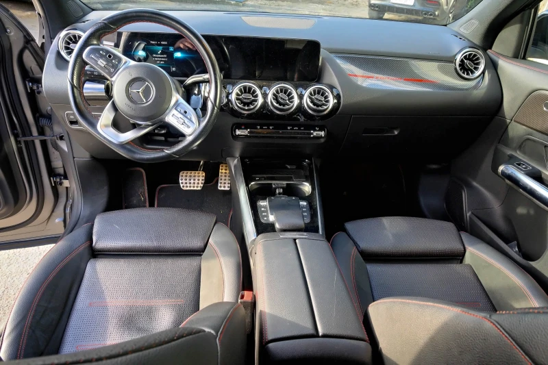 Mercedes-Benz CLA 200, снимка 12 - Автомобили и джипове - 53108368