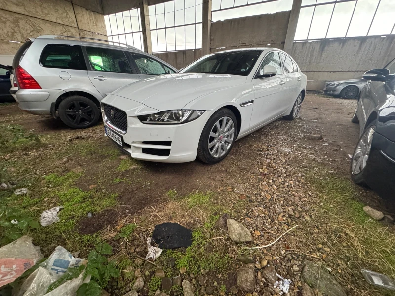 Jaguar XE