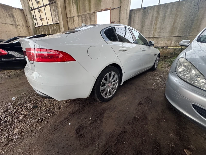 Jaguar XE, снимка 3 - Автомобили и джипове - 53197824