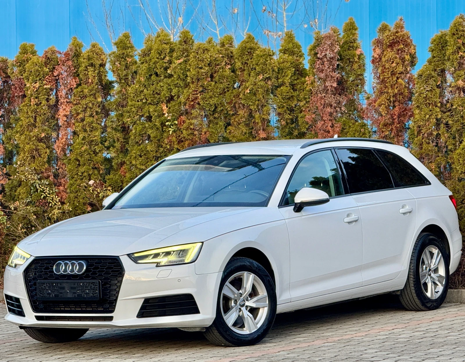 Audi A4 2.0T-170КС-G-tron-MATRIX-НАВИ-ОТЛИЧНА-КАТО-НОВА, снимка 1