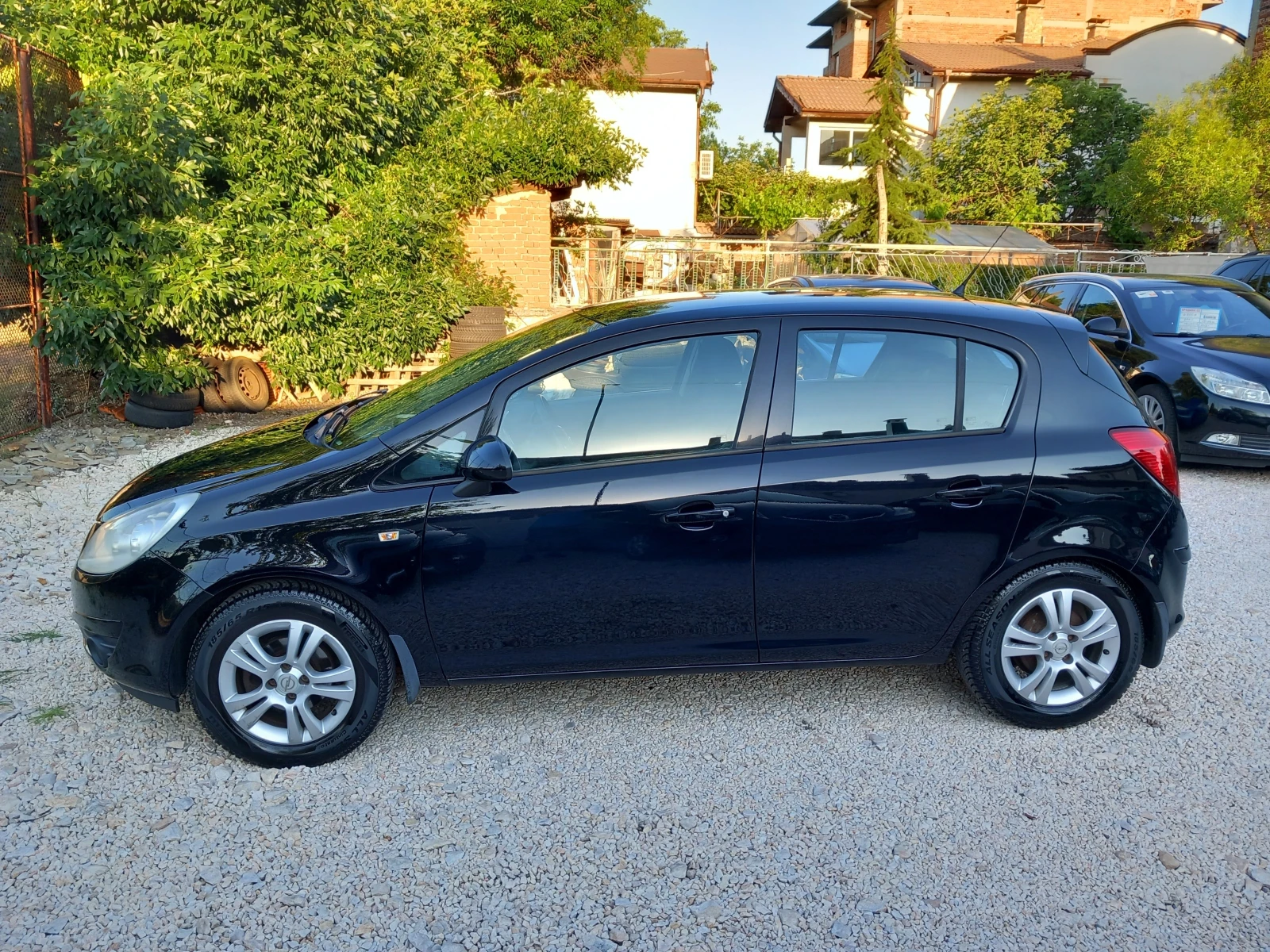 Opel Corsa 1.4i 90кс климатроник - изображение 2
