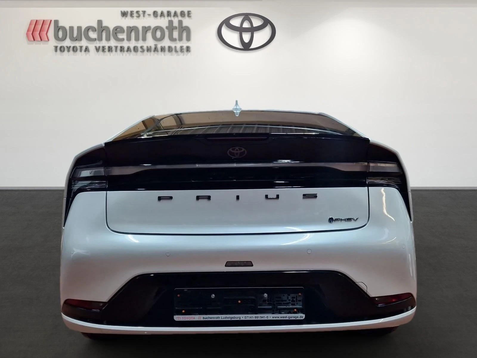 Toyota Prius  - изображение 4