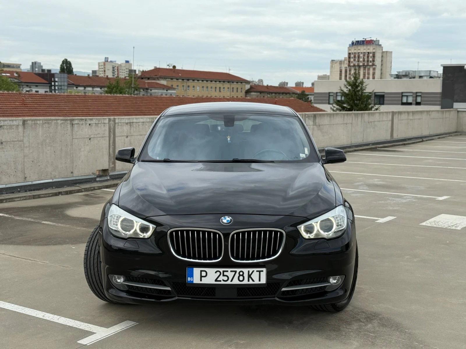 BMW 5 Gran Turismo 530d xDrive - изображение 2