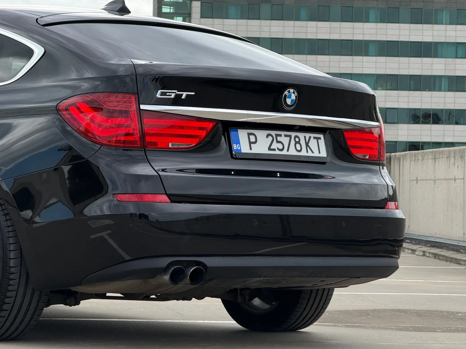 BMW 5 Gran Turismo 530d xDrive - изображение 4
