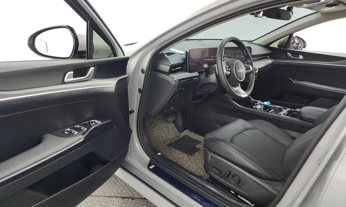 Kia K5 2.0 LPG PRESTIGE * НАЙ-ДОБРА ЦЕНА В БЪЛГАРИЯ*  - изображение 10