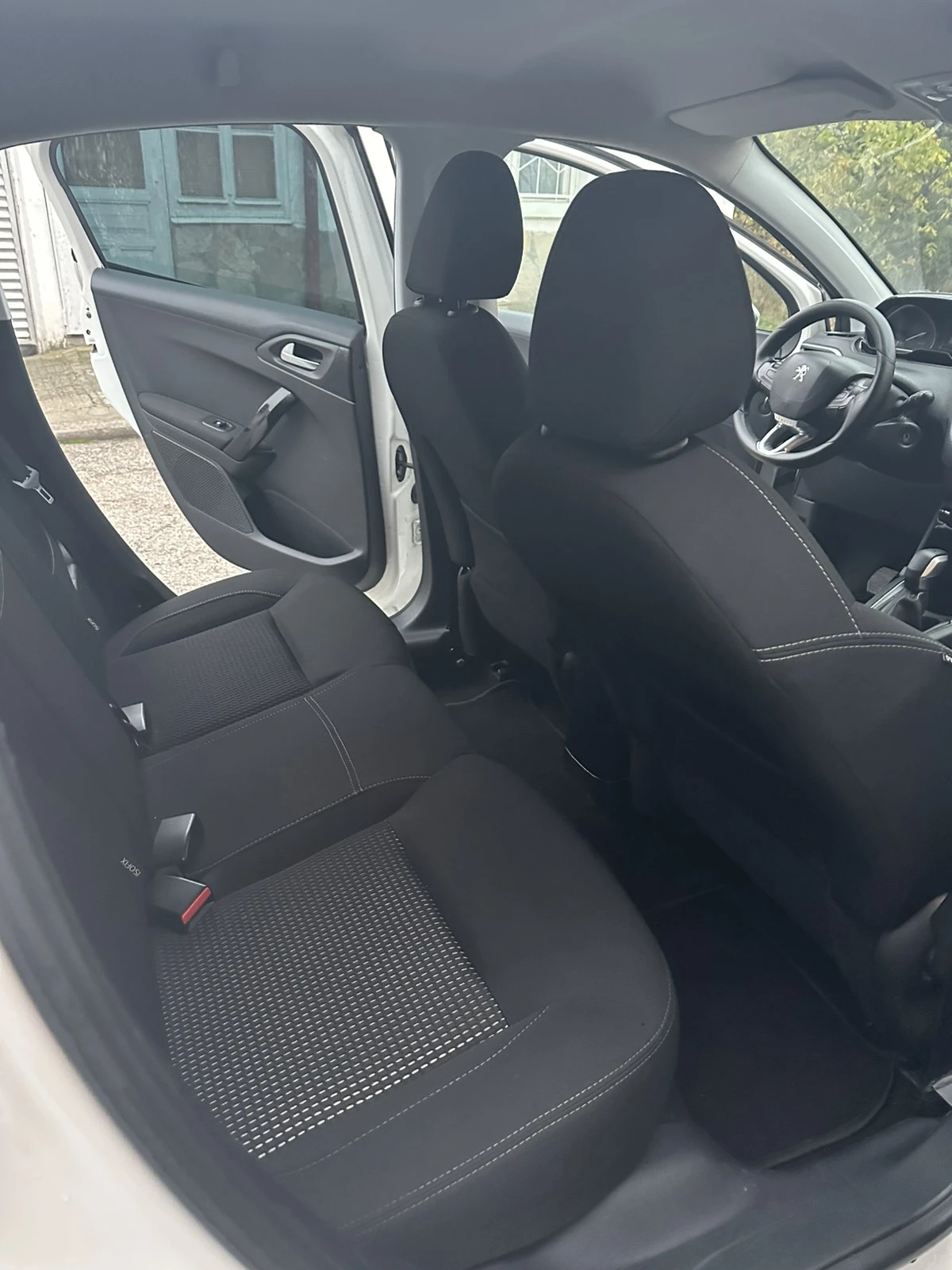 Peugeot 208 1.6BLUE HDI, LED | Mobile.bg   14