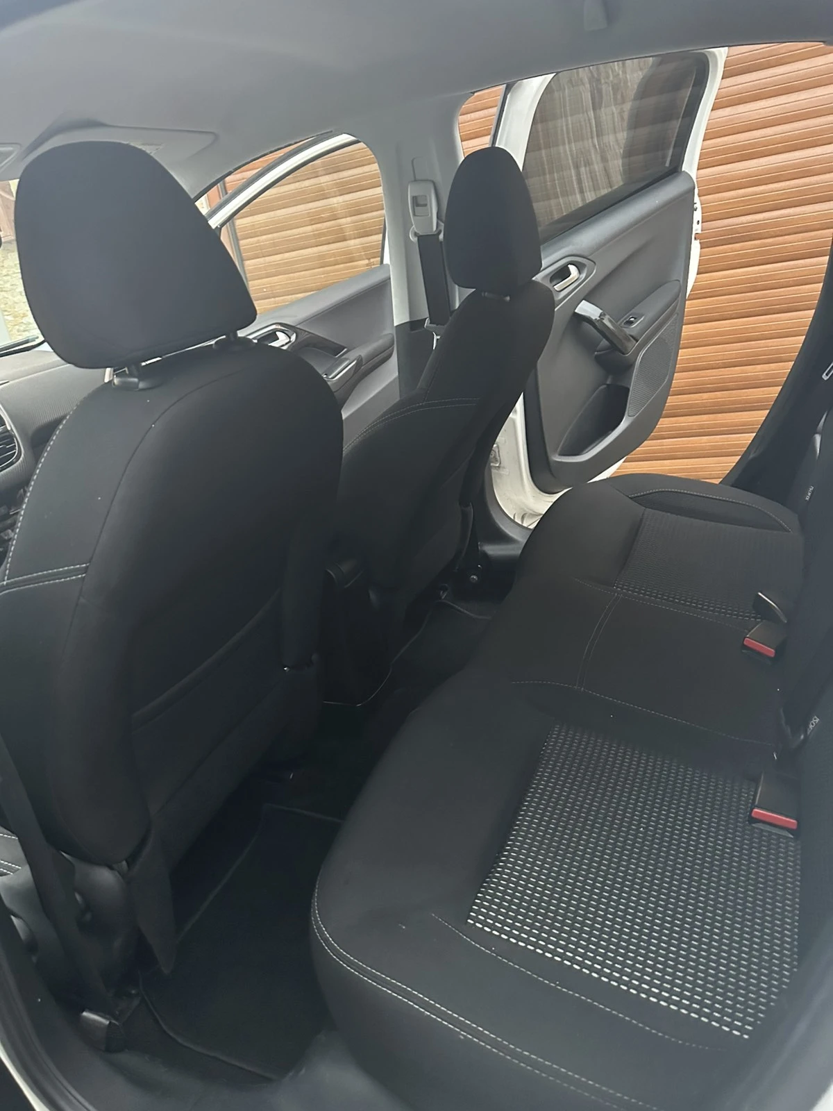 Peugeot 208 1.6BLUE HDI, LED | Mobile.bg   12