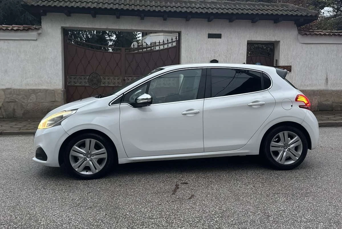 Peugeot 208 1.6BLUE HDI, LED | Mobile.bg   6
