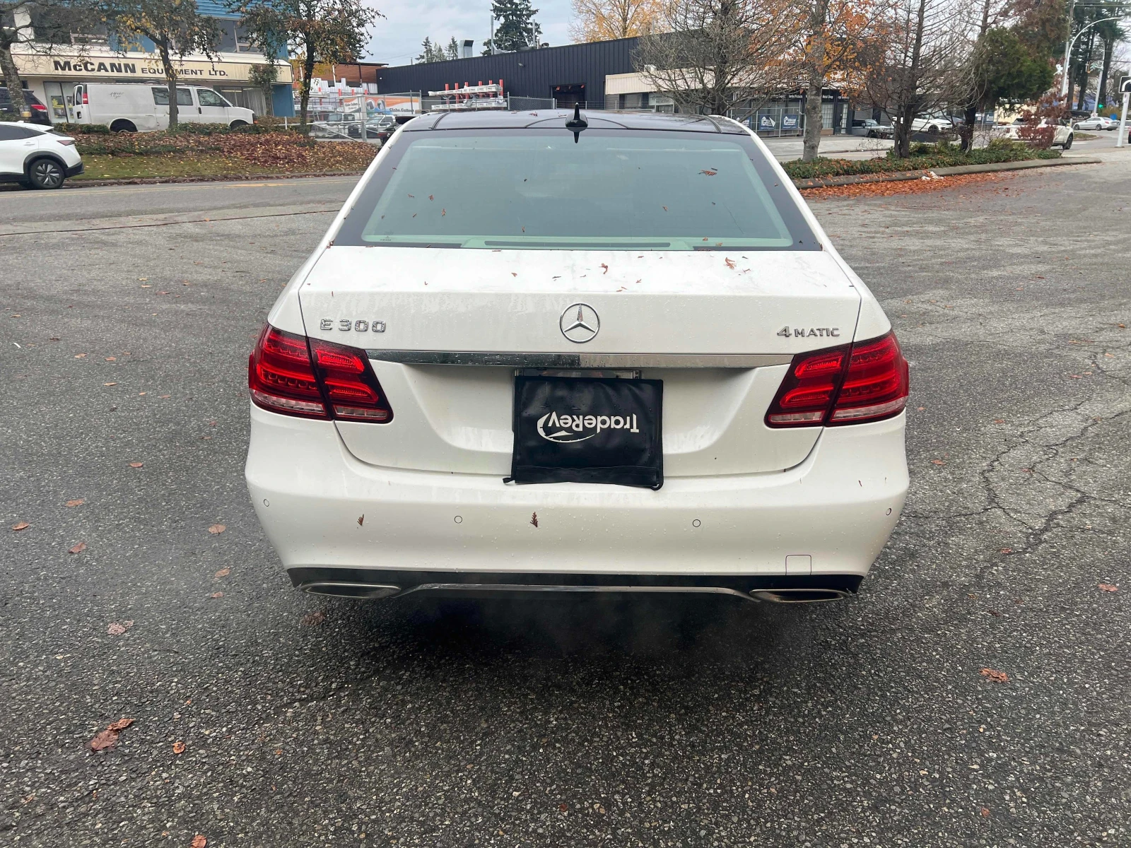 Mercedes-Benz E 300 * CARFAX * БЕЗ ПЪРВОНАЧАЛНА ВНОСКА - изображение 5