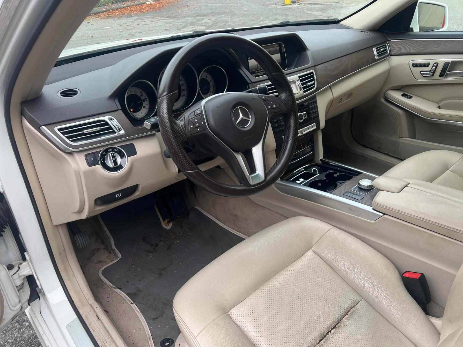 Mercedes-Benz E 300 * CARFAX * БЕЗ ПЪРВОНАЧАЛНА ВНОСКА - изображение 6