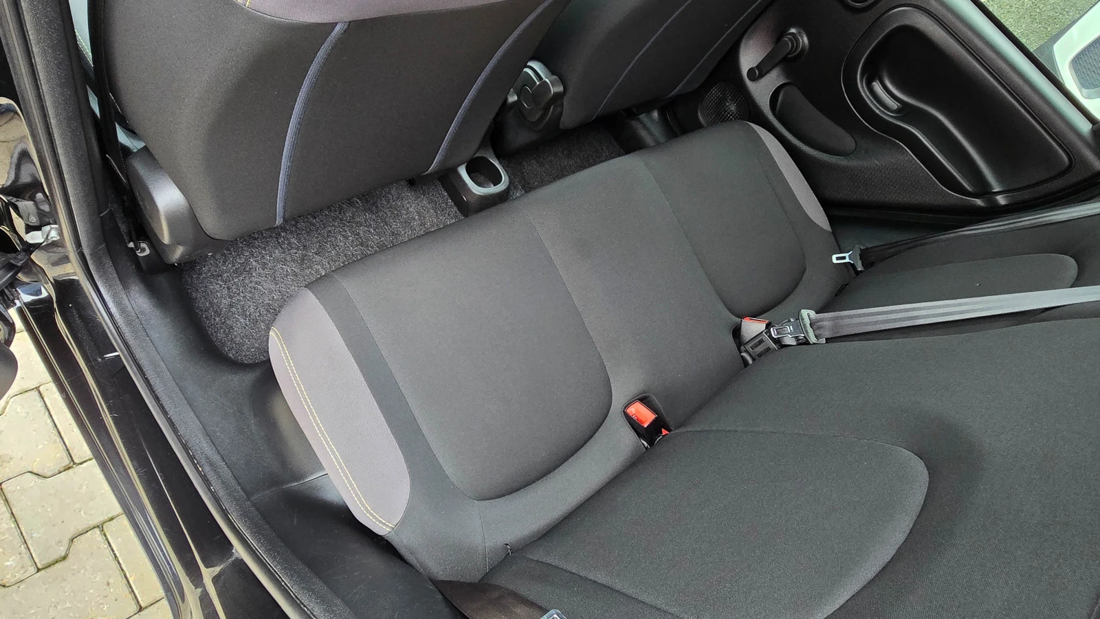 Fiat Panda бензин* YOUNG - изображение 10