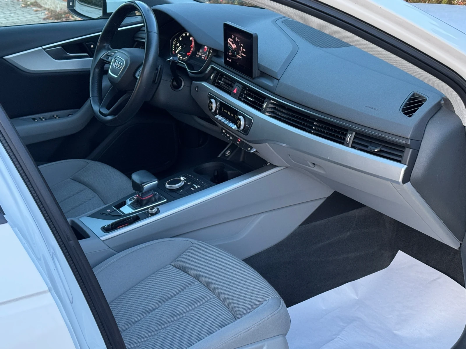 Audi A4 2.0T-170��-G-tron-MATRIX-����-�������-����-���� | Mobile.bg � ����������� 15