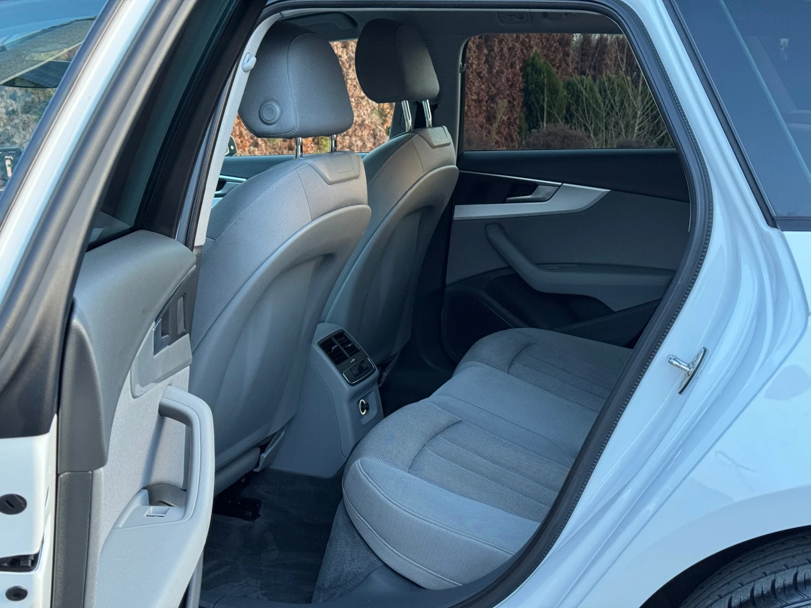 Audi A4 2.0T-170��-G-tron-MATRIX-����-�������-����-���� | Mobile.bg � ����������� 11