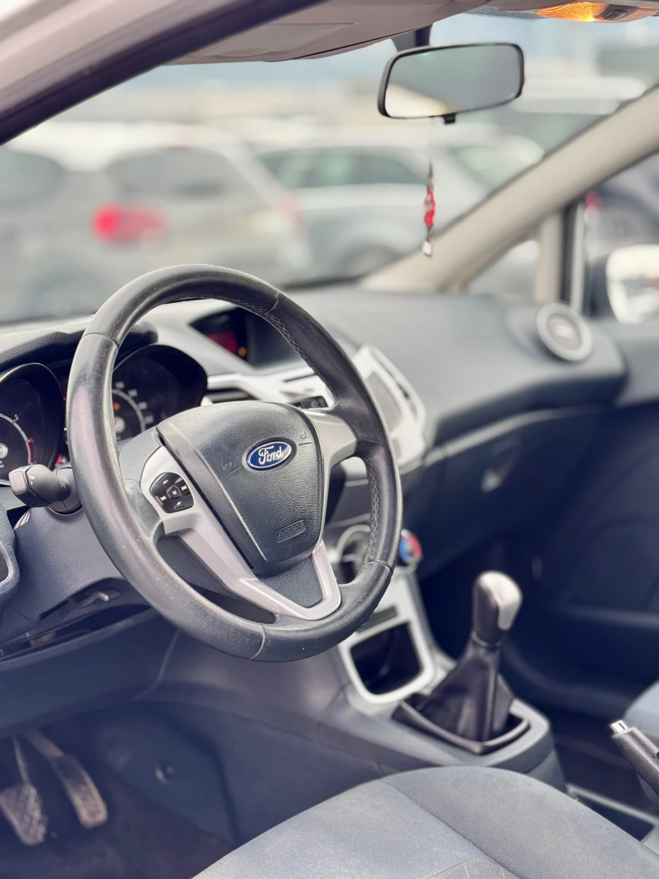 Ford Fiesta 1.3i EURO5B  - изображение 10