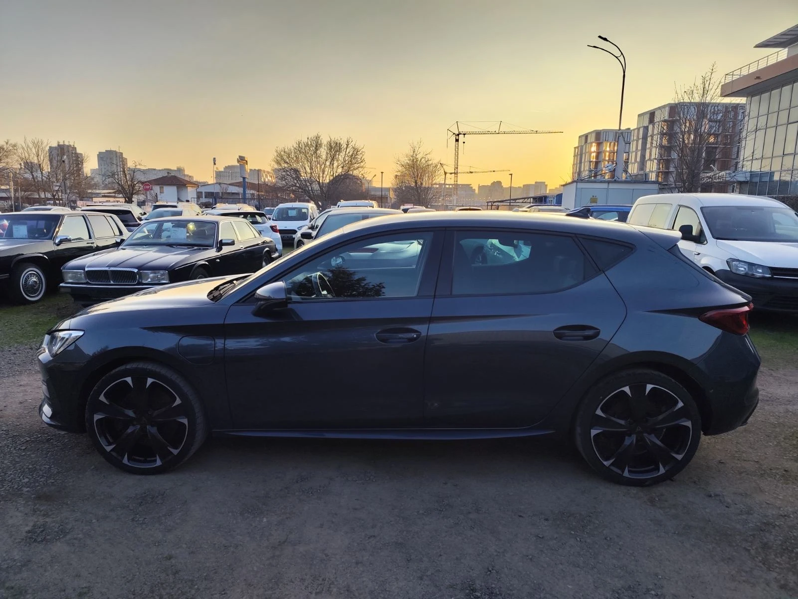 Cupra Leon 1.4E-Hybrid A 150кс. - изображение 3