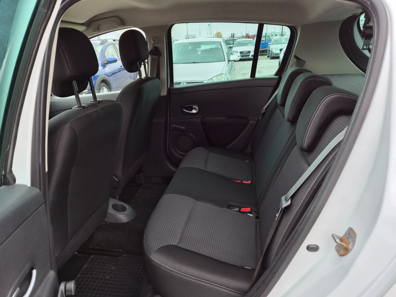 Renault Clio 1.5DCI 75�� EURO 5 | Mobile.bg � ����������� 14