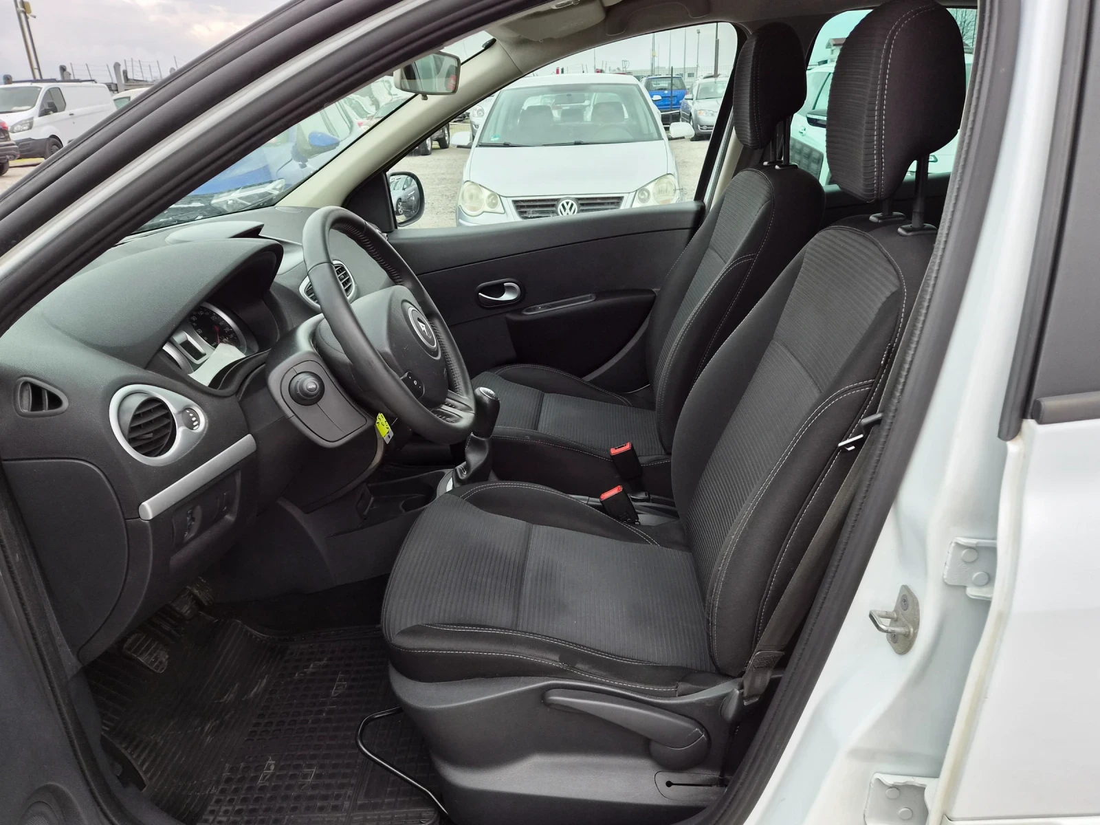 Renault Clio 1.5DCI 75�� EURO 5 | Mobile.bg � ����������� 9