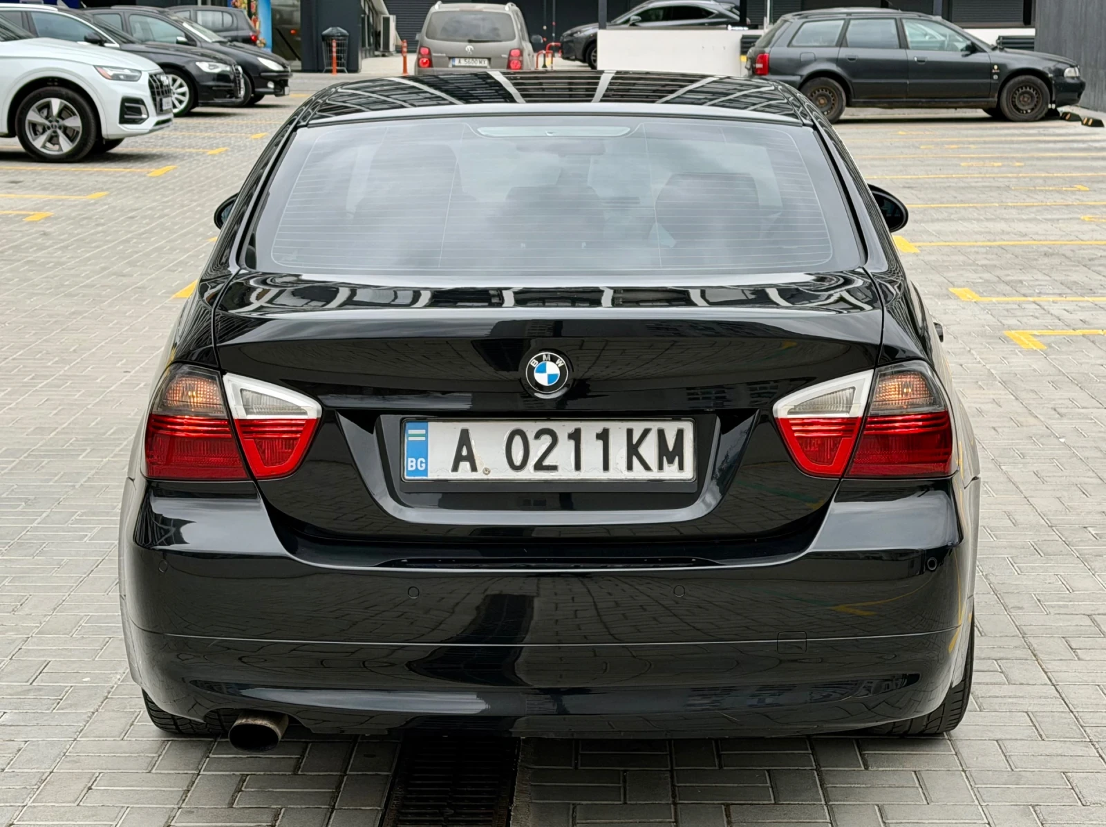 BMW 320 d 2007г 6-ск, снимка 3 - Автомобили и джипове - 53939485