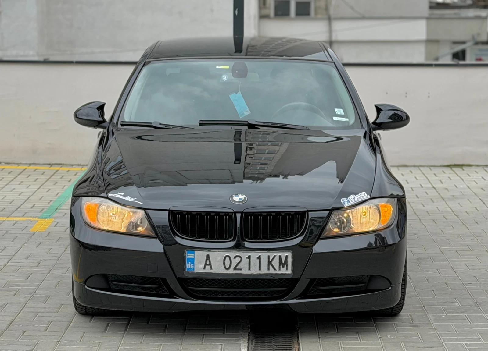 BMW 320 d 2007г 6-ск, снимка 8 - Автомобили и джипове - 53939485