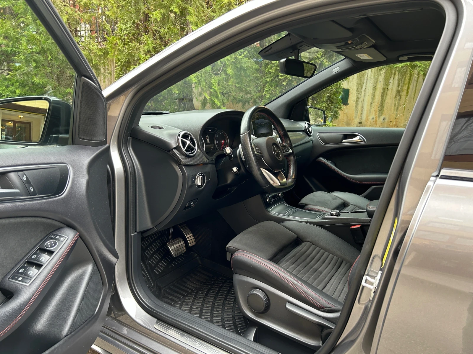 Mercedes-Benz A 200 B 200D AMG 4-Matic, 129 800��!����� ����. �������! | Mobile.bg � ����������� 3