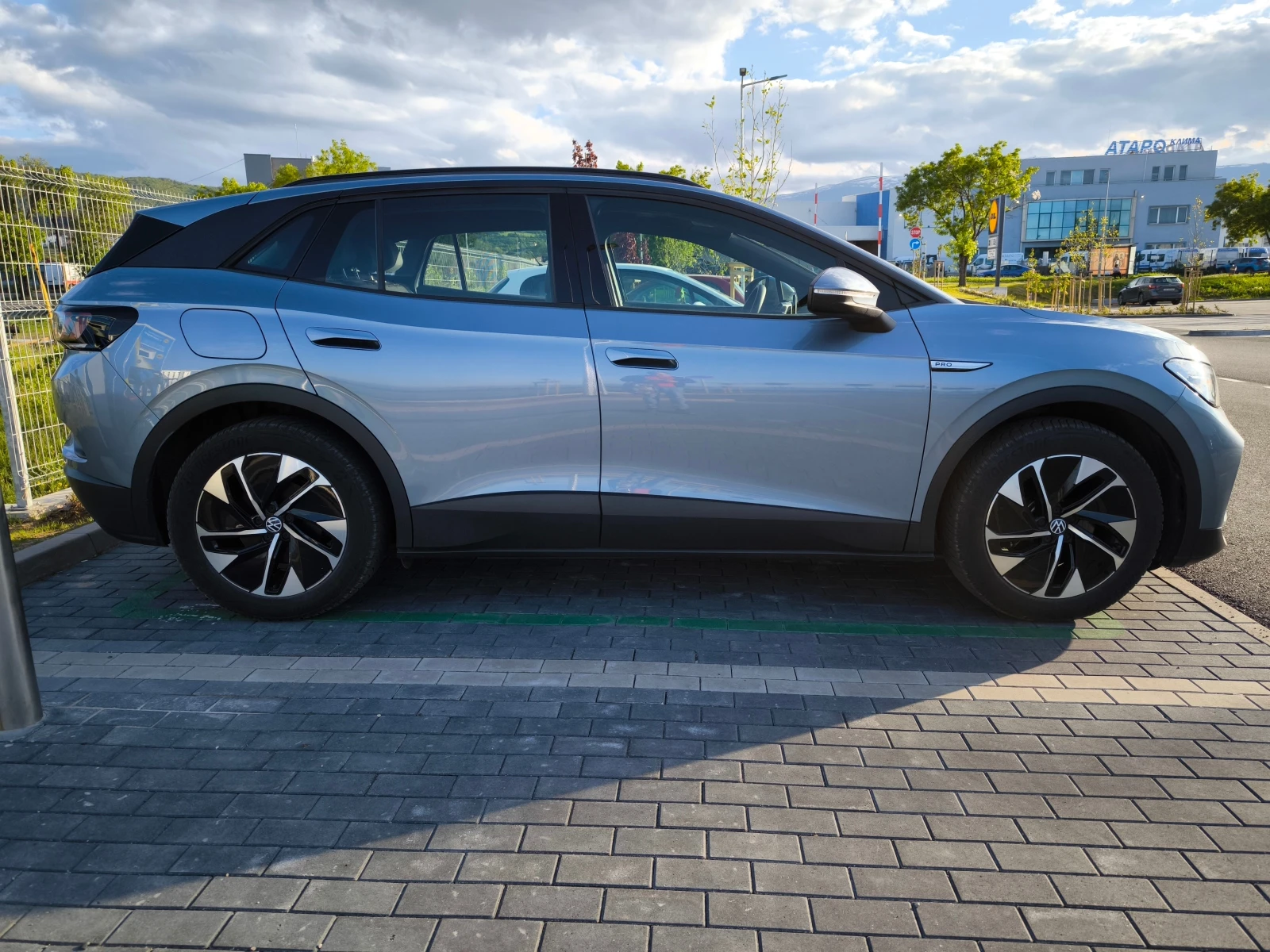 VW ID.4 PRO, снимка 5 - Автомобили и джипове - 54543353