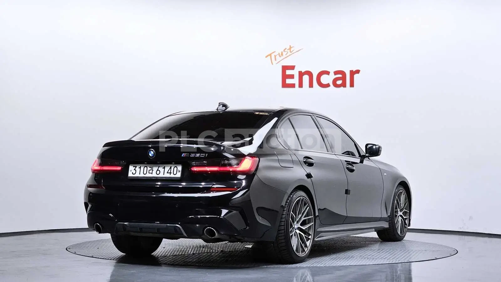 BMW 330 * АВТОКРЕДИТ БЕЗ ПЪРВОНАЧАЛНА ВНОСКА* , снимка 2 - Автомобили и джипове - 54651541