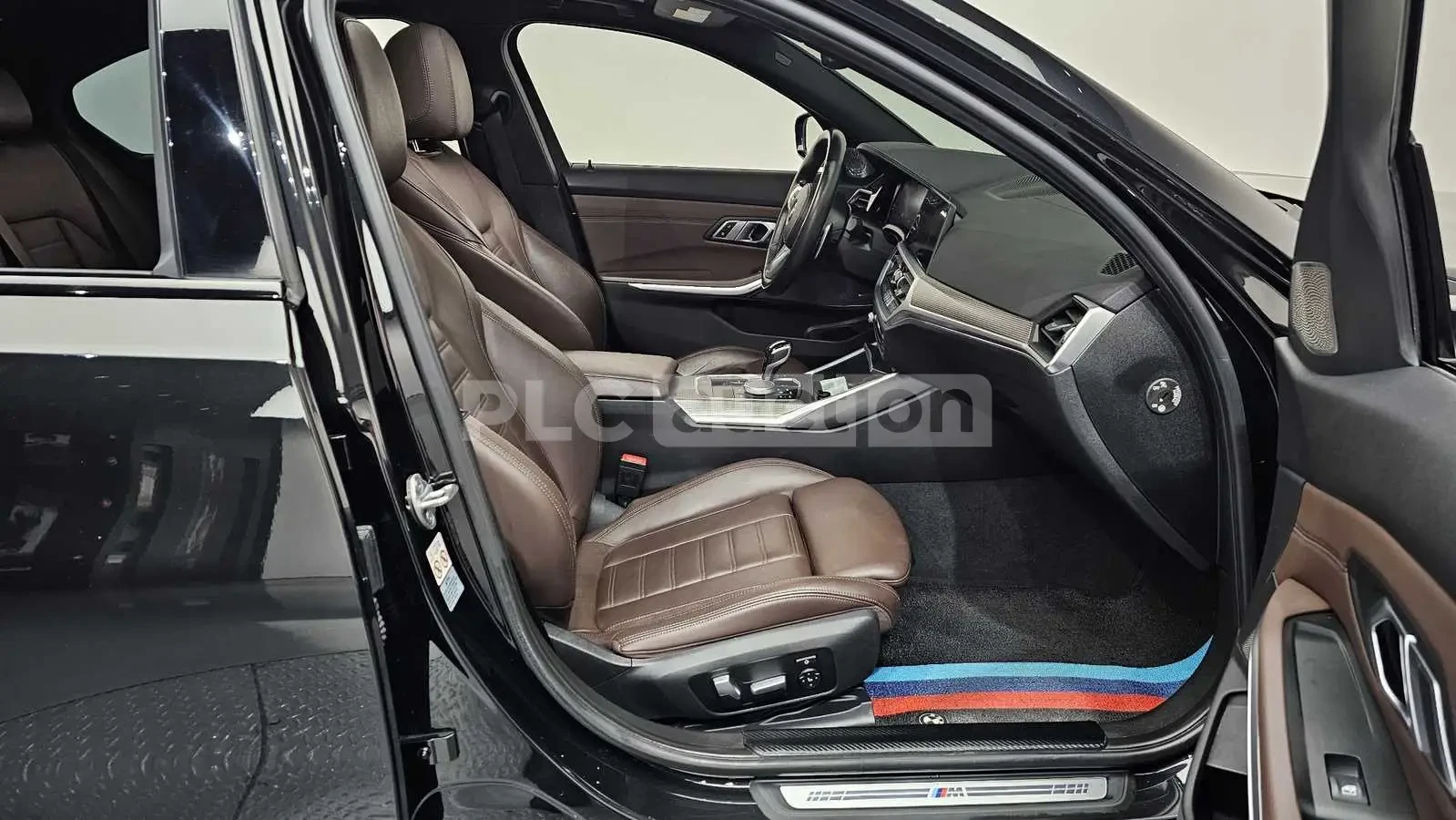 BMW 330 * АВТОКРЕДИТ БЕЗ ПЪРВОНАЧАЛНА ВНОСКА* , снимка 11 - Автомобили и джипове - 54651541