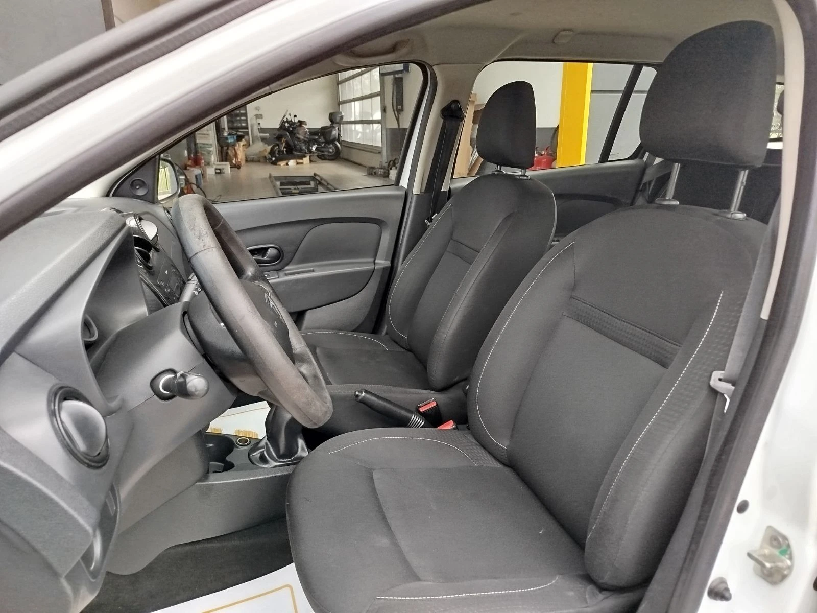 Dacia Logan MCV dCI 75 к.с., снимка 12 - Автомобили и джипове - 54747628
