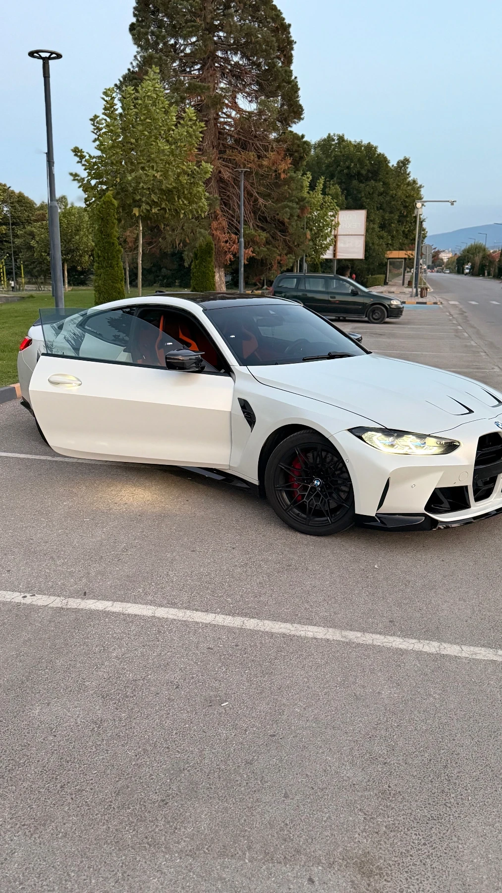 BMW M4 G82 Competition   RWD, снимка 2 - Автомобили и джипове - 56161685