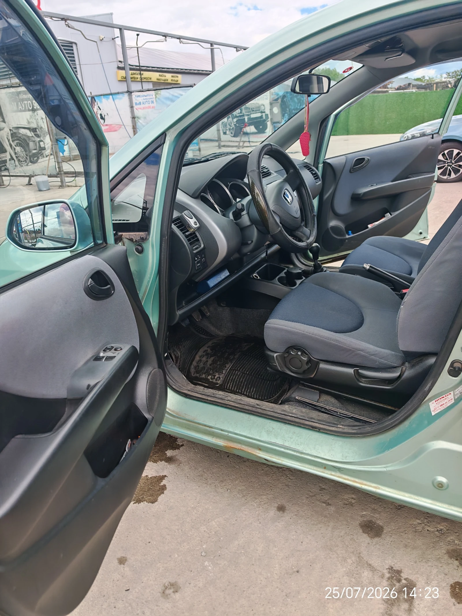 Honda Jazz 1.4 газ, снимка 2 - Автомобили и джипове - 55427778
