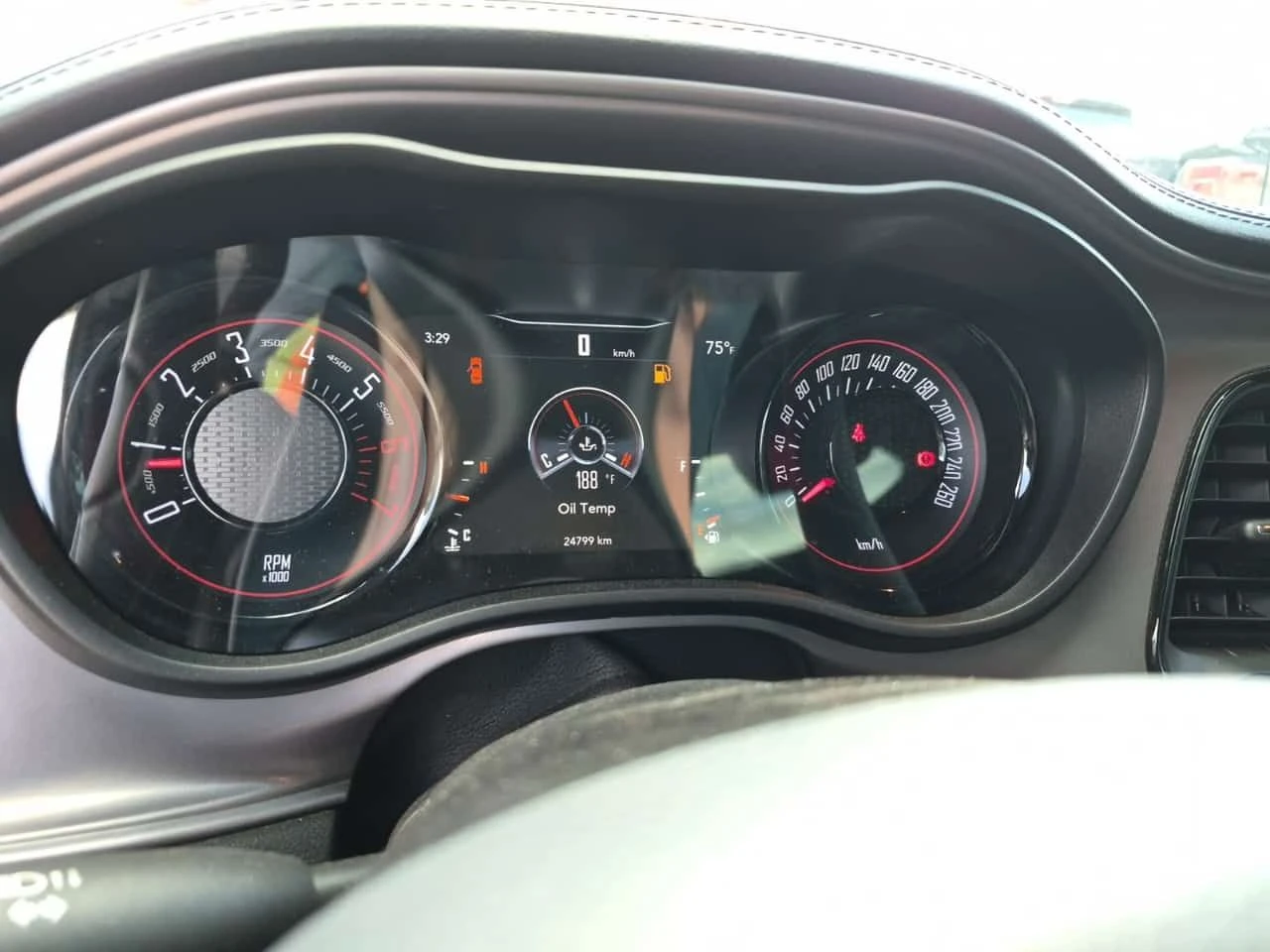 Dodge Challenger * R/T * 5.7 V8 * Ръчни скорости * Без инциденти * , снимка 9 - Автомобили и джипове - 55441483