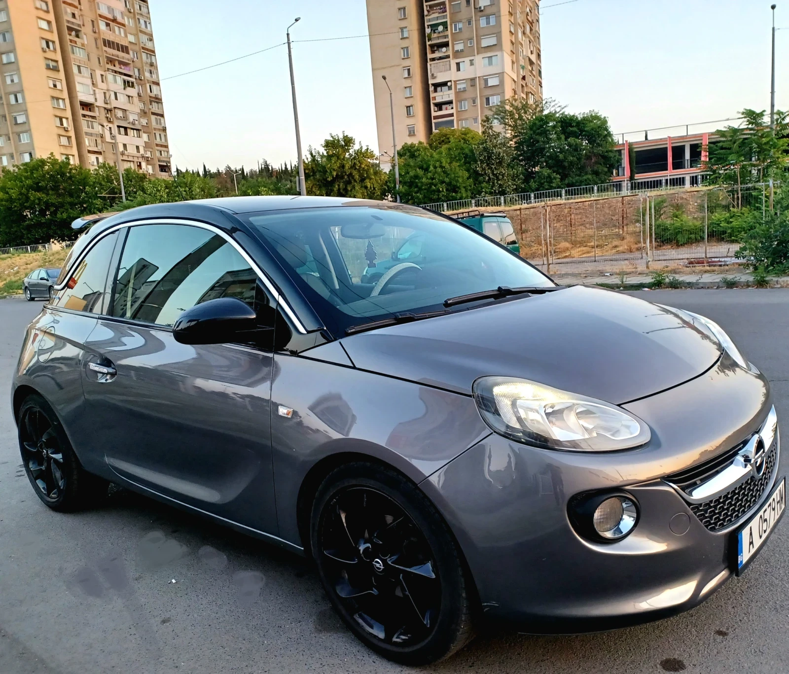 Opel Adam 1.4 LPG, снимка 2 - Автомобили и джипове - 56089376